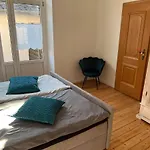 Weingut Gaestehaus Bach Lägenhet *